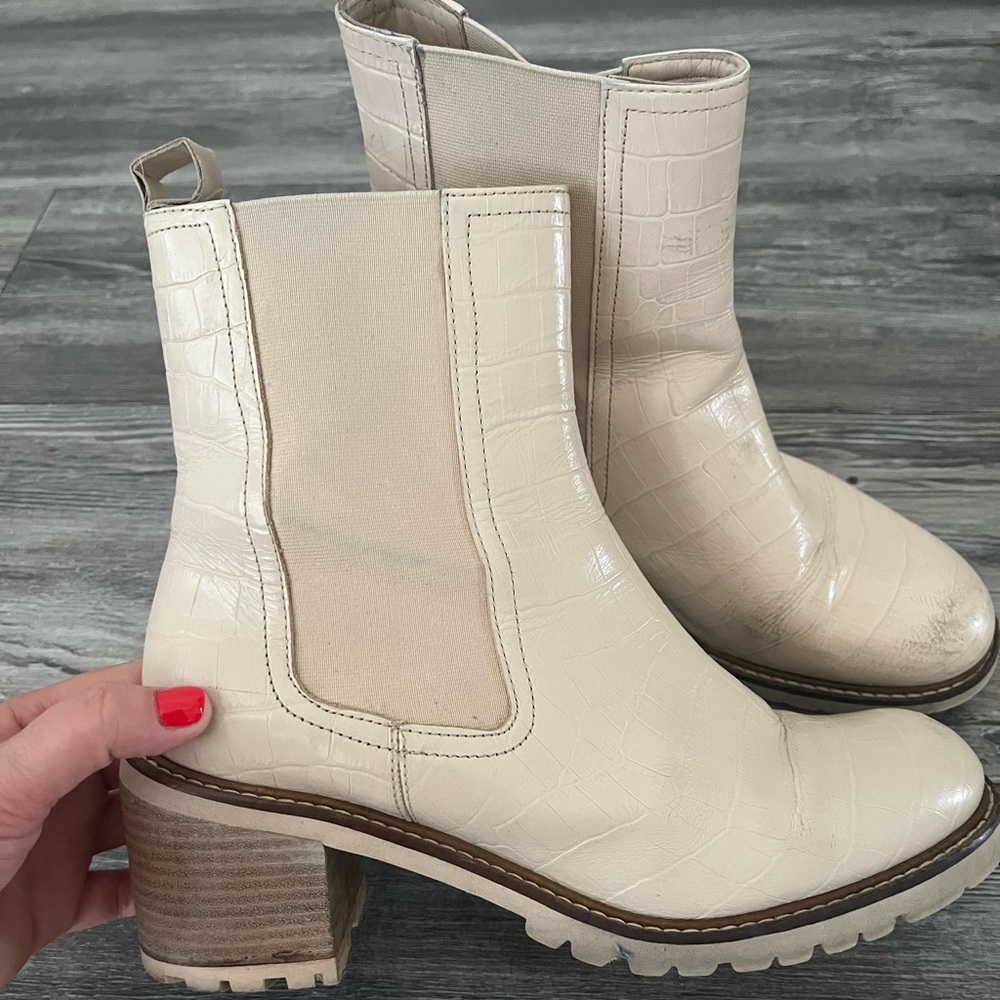 Seychelles Chelsea boots